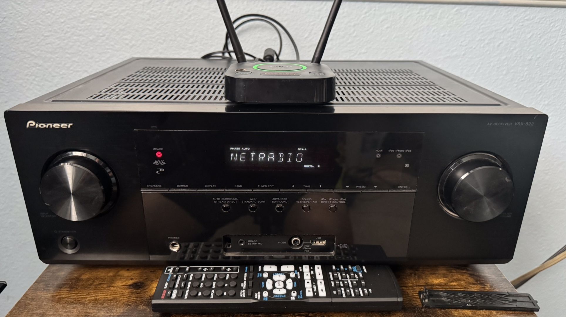 PIONEER VSX-822 K Home Theater Receiver w/ Bluetooth adapter, 3D HDMI switching and Apple AirPlay