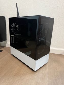 Custom gaming PC