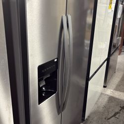 Whirlpool Refrigerator 