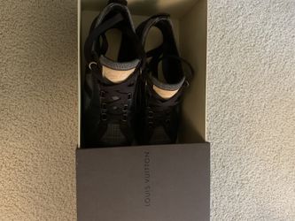 Louis Vuitton sneakers size 10