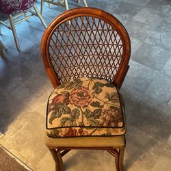 4 Wicker Chairs
