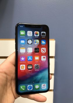 iPhone X 64GB Factory Unlocked