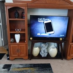 Intertainment tv Stand 