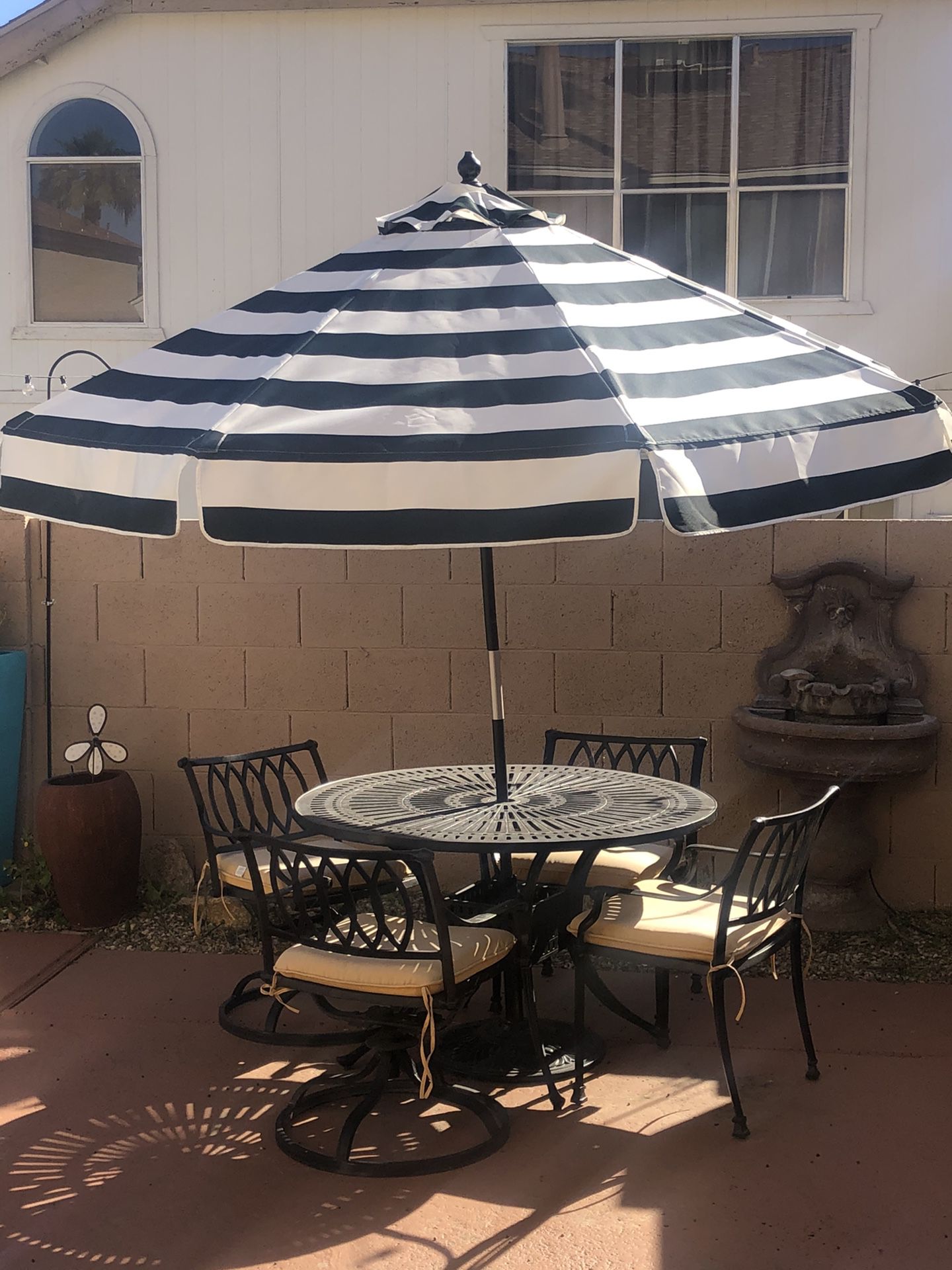 Wrought Iron Patio Set w/8ft Umbrella