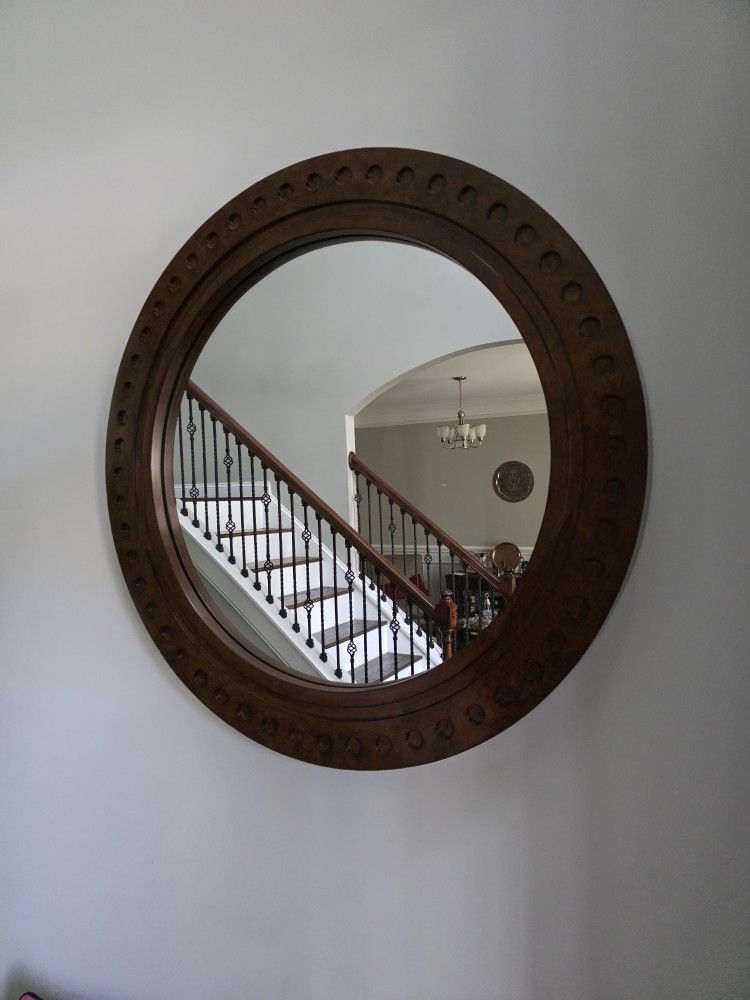 Wall mirror
