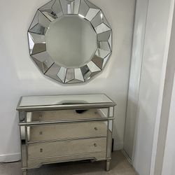 Oval Mirror + Mirror Dresser 