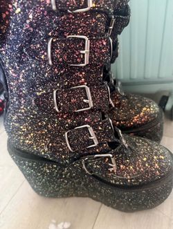 Sparkly Platform Heart Boots Demonia Size 9