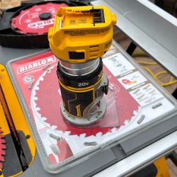Dewalt XR Brushless Router