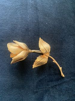 Vintage Giovanni Golden Rose Brooch