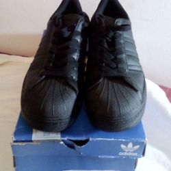 ADIDAS CLASS ROUNDED SHELL TOE