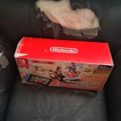 Mario Kart Set Goes With A Nintendo Switch 