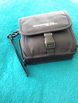 nintendo ds carrying case beautiful condition