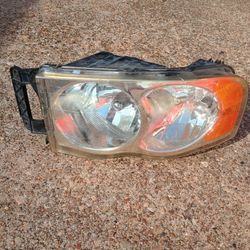 2003 Dodge 1500 Driver side Headlight 