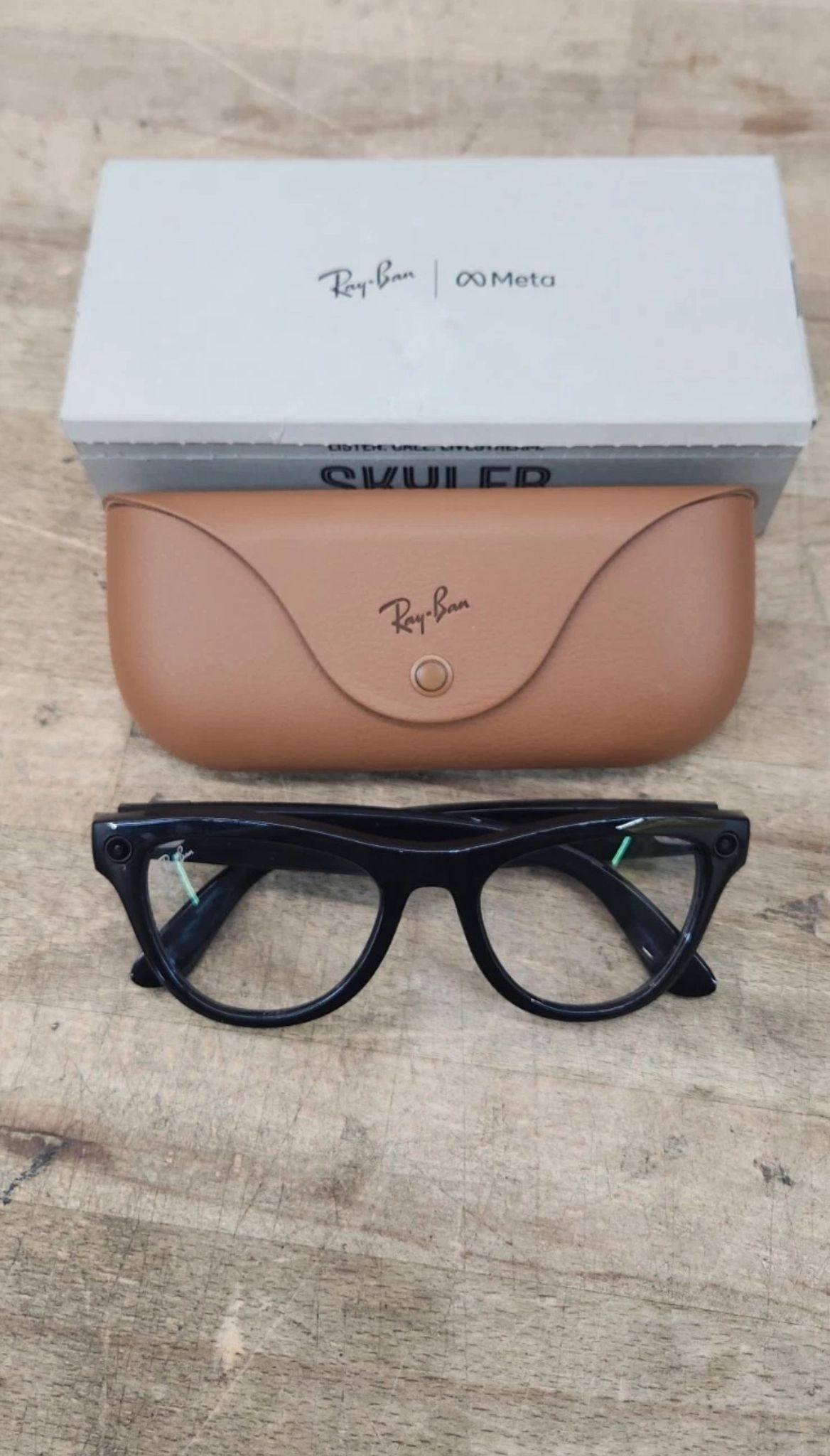 Ray ban meta Skyler glasses with meta Ai audio photo video clear to sapphire transition lenses 