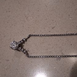 14 K WHITE GOLD NECKLACE