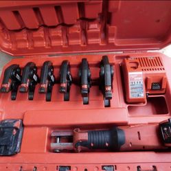 Milwaukee M18 Force Logic Press Tool 