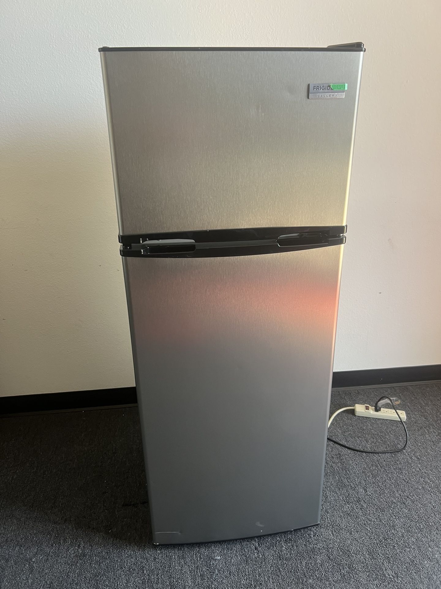 Appliances Frigidaire Gallery Top Mount Refrigerator, 7.5 cu ft, Stainless Steel