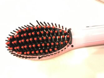 Hot brush for straightening and styling