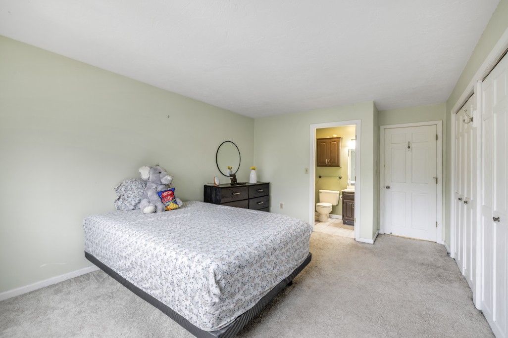 Bedframe And Mattress