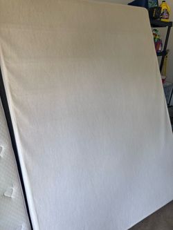 QUEEN BOX SPRING MATTRESS