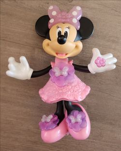 Fisher-Price Disney Minnie Mouse Bloomin' Bows doll - talks and lights up