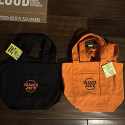 Trader Joe’s halloween mini tote bags NWT
