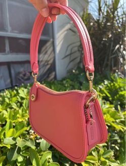 Authentic Coach Pink Swinger 20