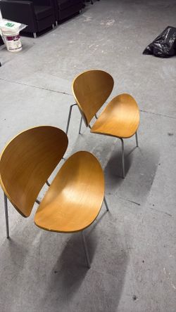 Wood chair
