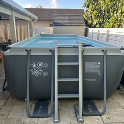 escalera de aluminio para piscina