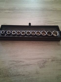 Pittsburgh chrome 11pc 1/2" drive metric socket set 10mm-20mm with steel case