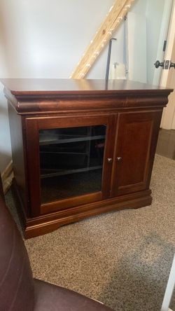 Riverside entertainment center