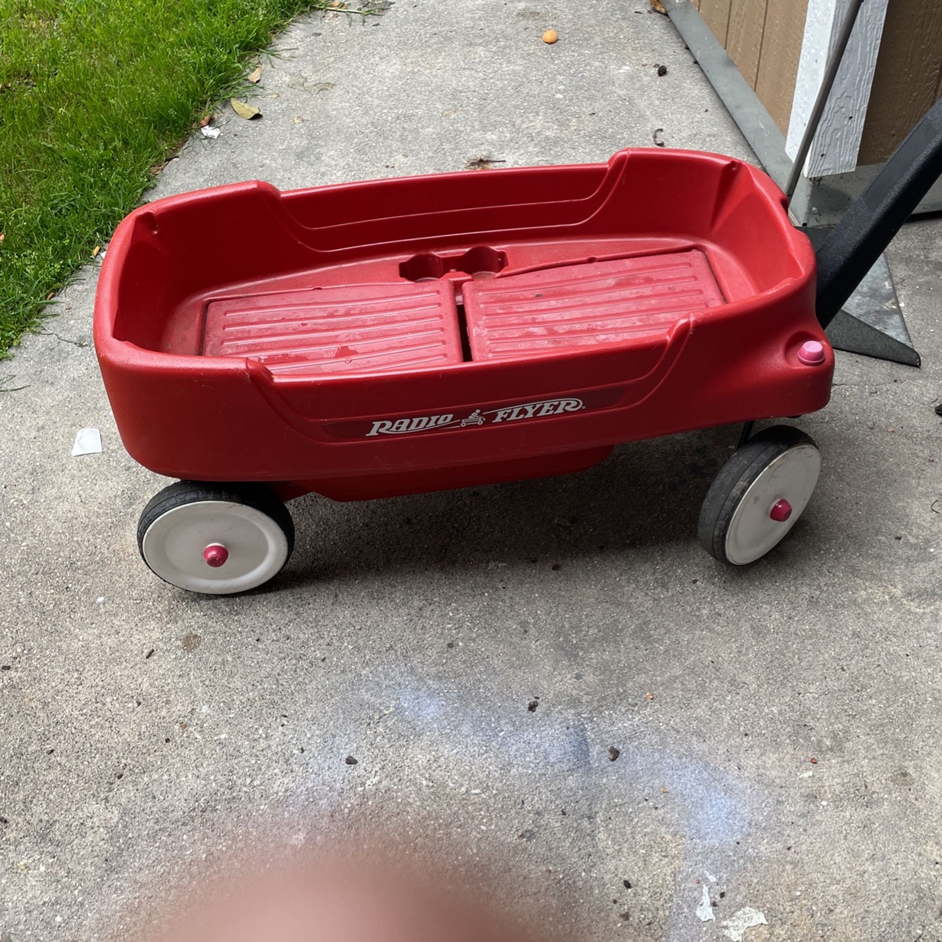 Radio Flyer 2700