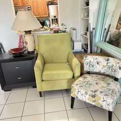 Living Room Furniture Set $99 🚚🍀🎁 Couch, Chair, Dresser, Lamp. House Furniture, Black Tv Stand, Light, Accent Chair.
