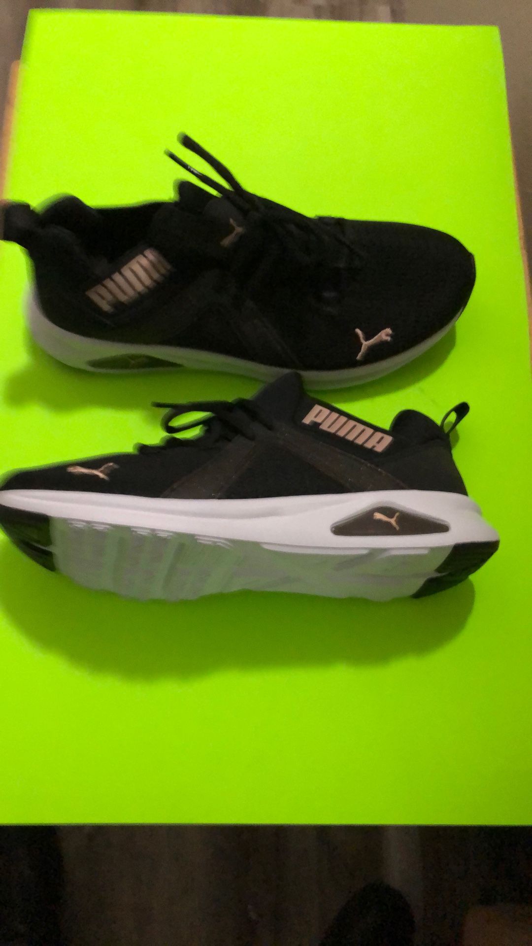 PUMA ENZO 2 REVAMP TRAINING SNEAKERS SIZE 9 WOMENS
