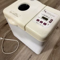 West Bend Automatic Bread & Dough Maker