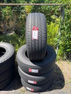 275/65R18 set of Bridgestone