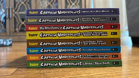 8-Book Captain Underpants Lot – Great Condition!