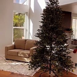 Pre Lit Christmas Tree 