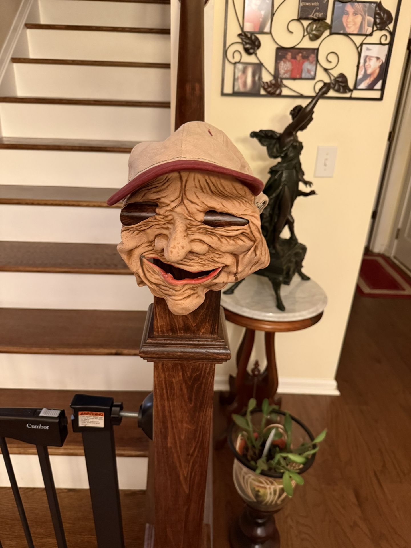 HORRORIFIC AND SCARY ZOMBIE COSTUME HALLOWEEN MASK .