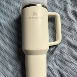 Stanley 40 oz Tumbler with Handle and Straw