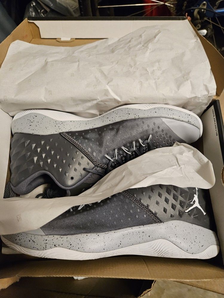 Size 12 - Jordan Extra Fly Gray/Black - 854551-003 - brand new