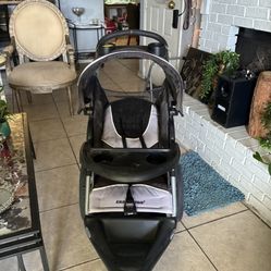 Three Wheels Stroller 