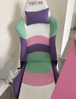 Gaming chair