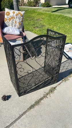 Fire place screen