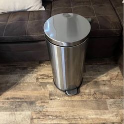 Kitchen Garbage Can