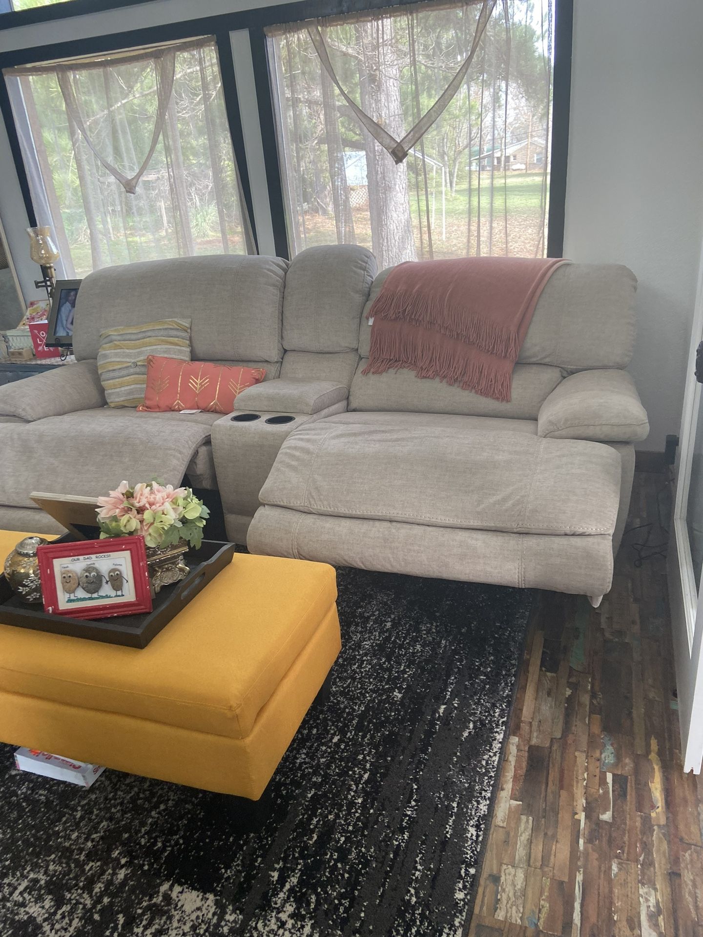 Recliners/With Cup Holder And A Beautiful Center Table 