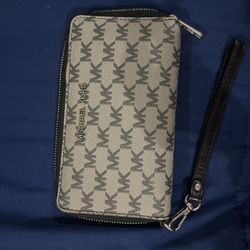 Pristine- Michael Kors Wallet/ Wristlet