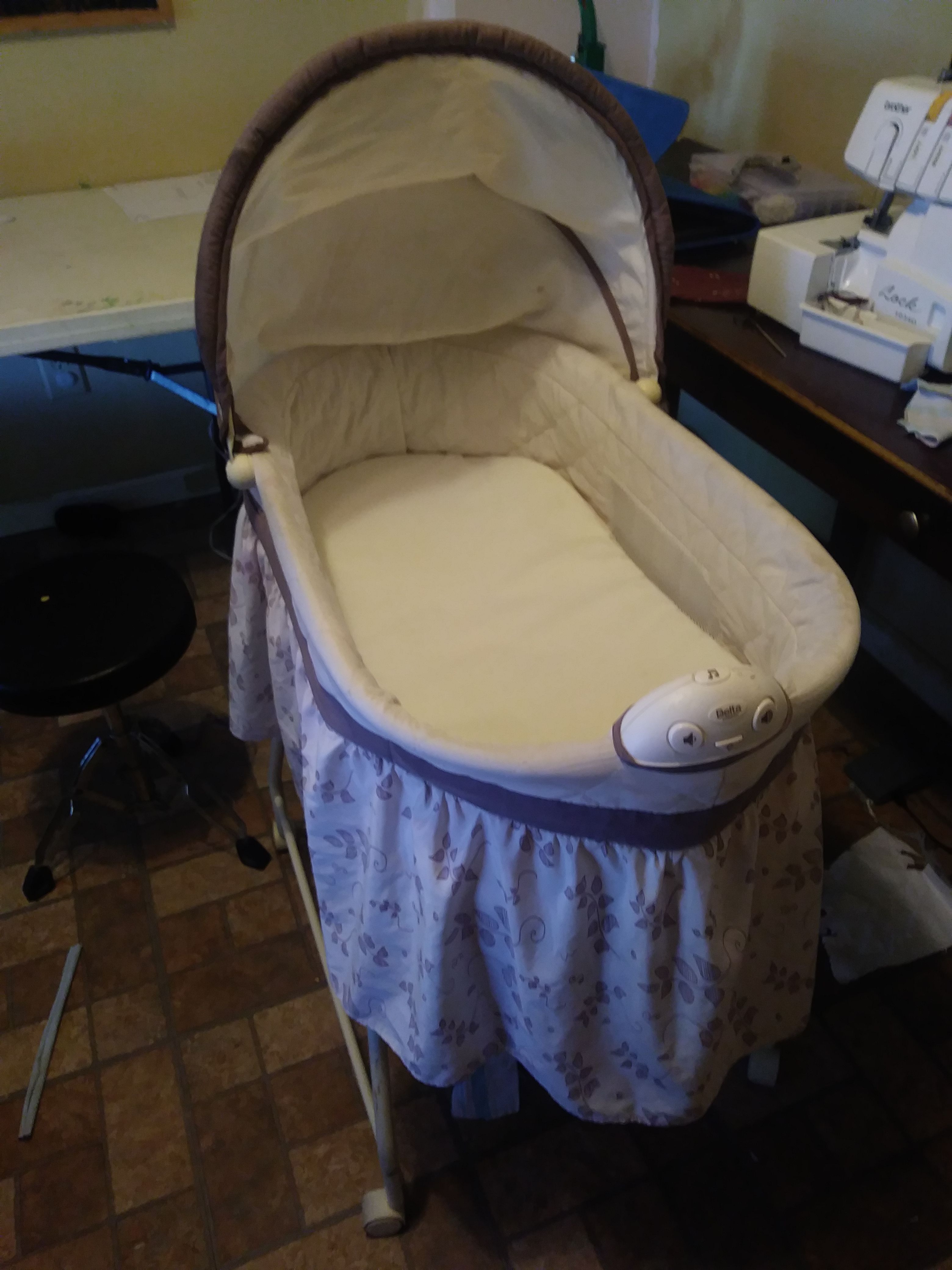 Used bassinet