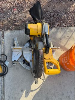 Dewalt miter saw