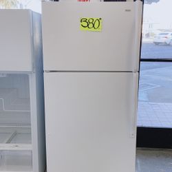 28 “ Width Kenmore White Top And Bottom Refrigerator 